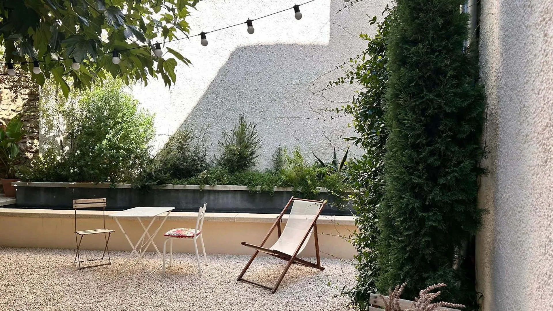 La Perroya Hotel Visan Guest house